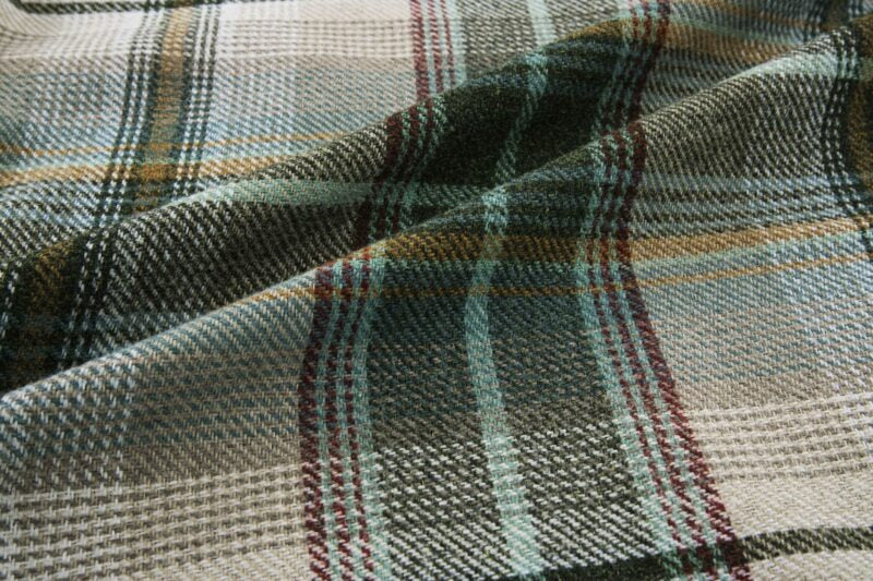 Gleneagles 100% Blackout Lined Eyelet Curtain In 2 Colours