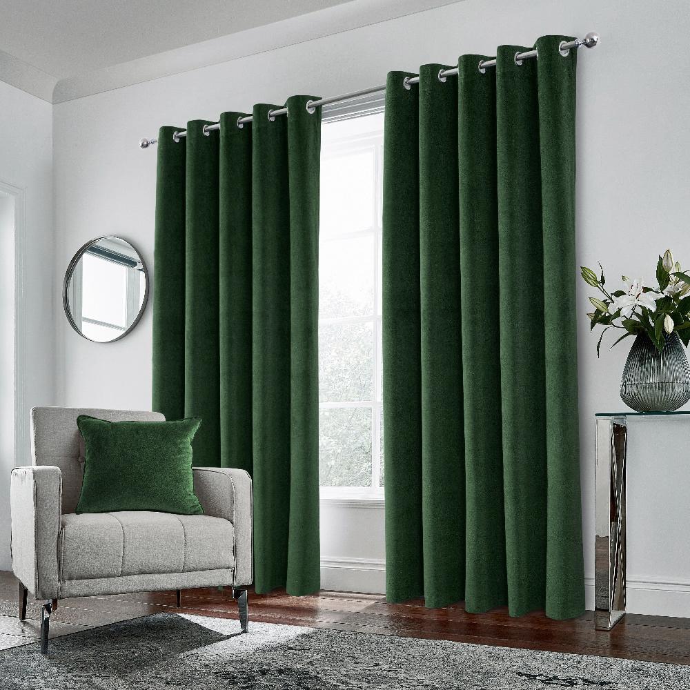 Hampton Blackout Velvet Eyelet Curtain