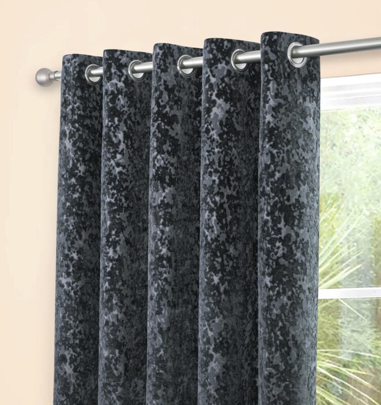 Richmond Interlined Eyelet Curtain